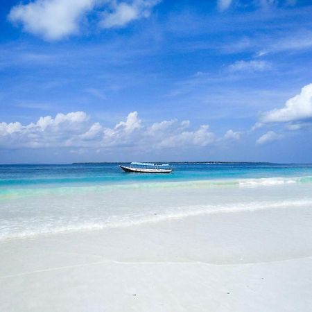 Bara Beach Bungalows Bira Buitenkant foto