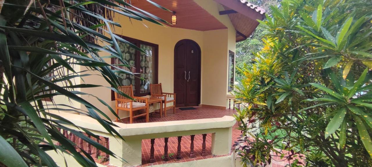 Bara Beach Bungalows Bira Buitenkant foto