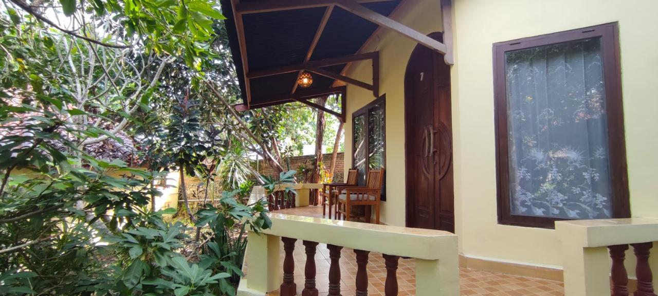 Bara Beach Bungalows Bira Buitenkant foto