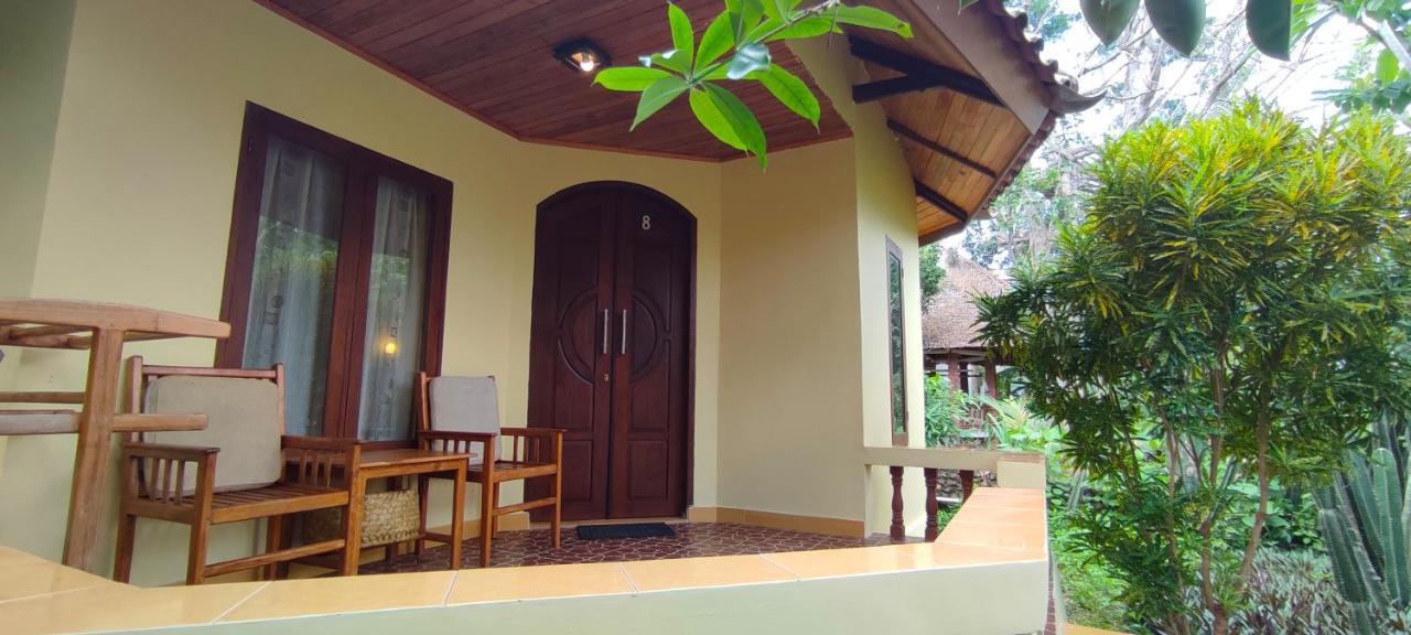 Bara Beach Bungalows Bira Buitenkant foto